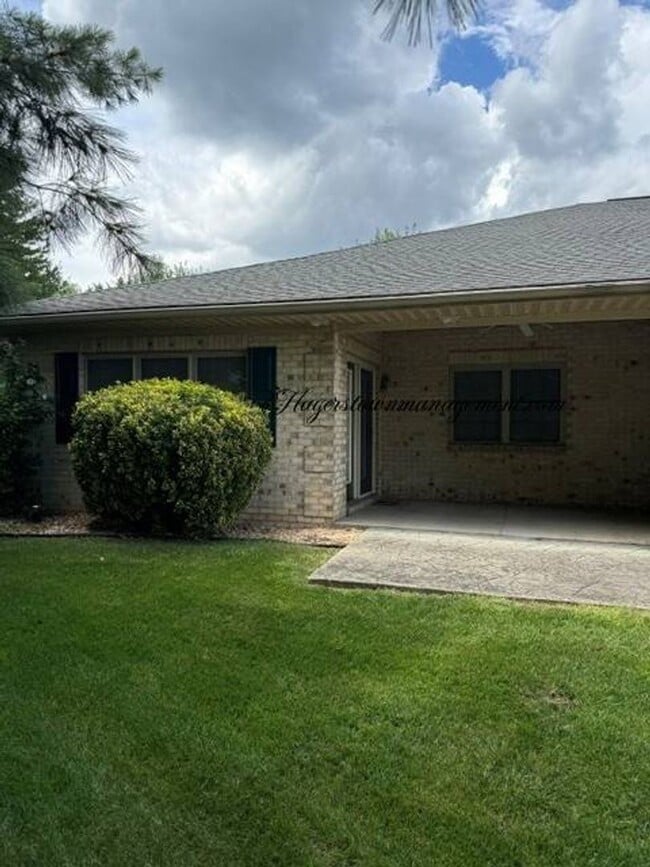 Building Photo - 13125 Little Hayden Cir