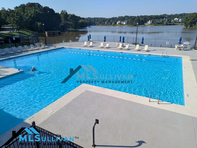 Foto del edificio - 4101 Grove Ridge Dr