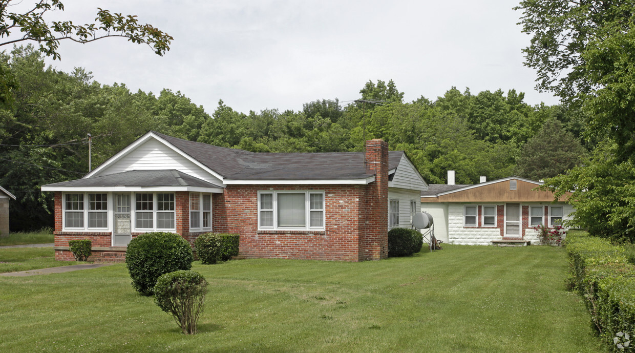 Foto principal - 215 S Birdneck Rd
