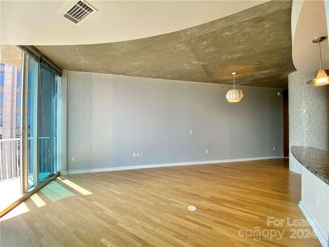 Building Photo - 210 N Church St