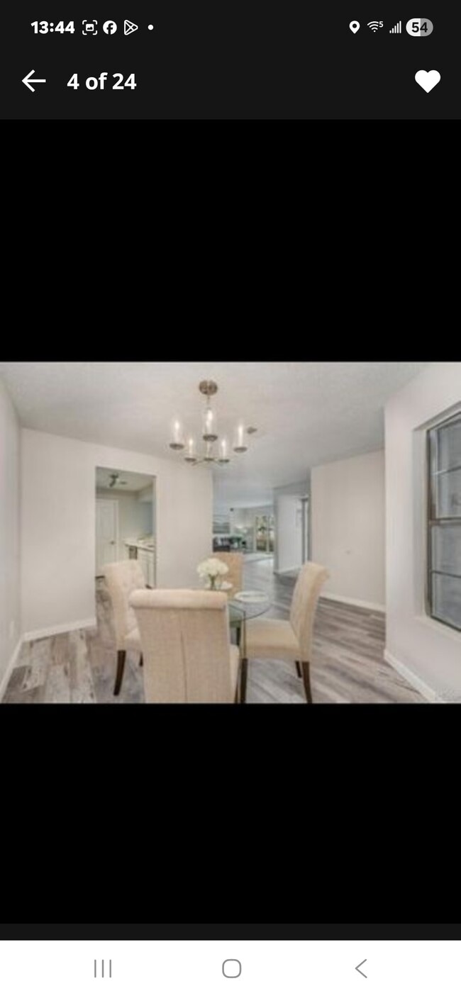 Building Photo - 12093 W Cross Dr