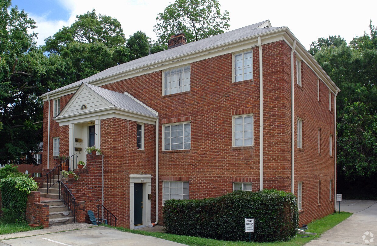 Primary Photo - 106 Faircloth St