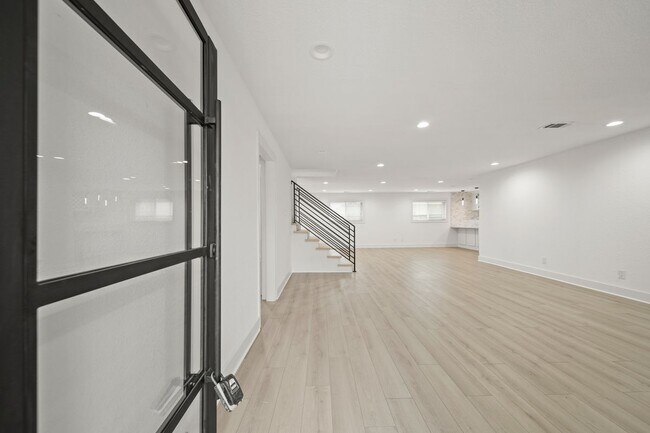 Foto del edificio - 6010 Rutherglenn Dr