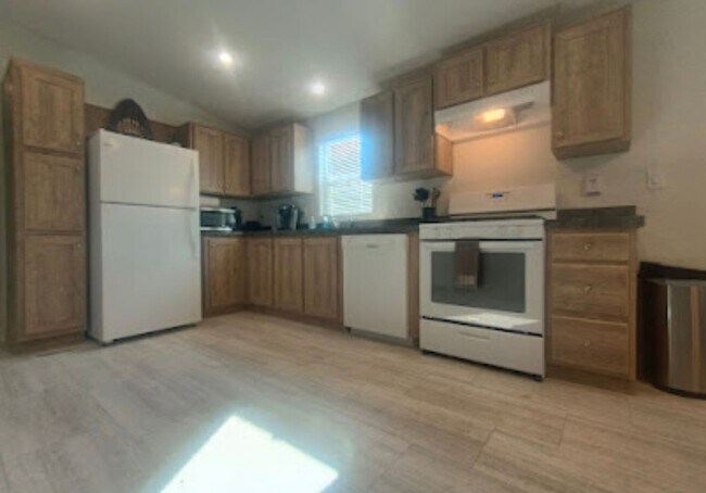 Building Photo - 9337-9339 Montemar Drive