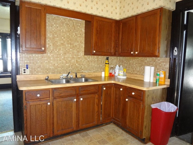 Building Photo - 41 Karnes St