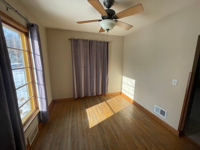 Foto del edificio - 505 1st St NE