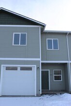 Building Photo - 575 Baker St