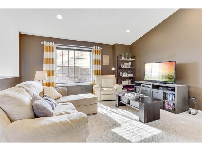 Building Photo - 2059 Brittany Ct