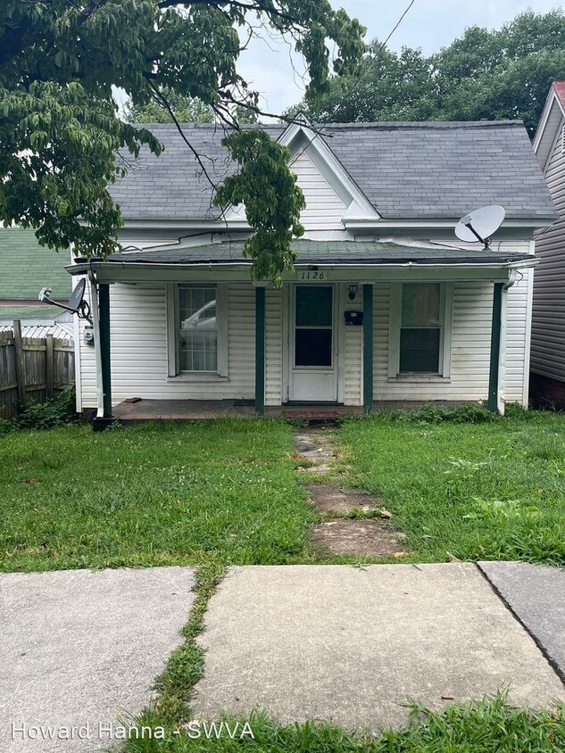 2 br, 1 bath House 1126 Tazewell Avenue SE House Rental in Roanoke
