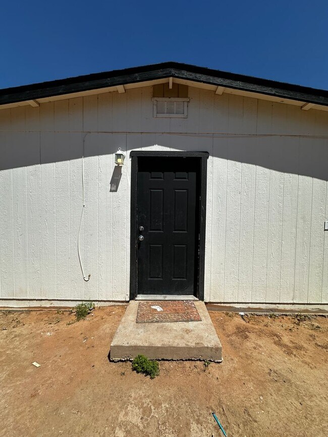 Foto del edificio - ALL UTILITIES INCLUDED ALL APPLIANCES INCL...
