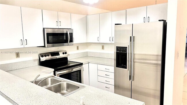 Foto del edificio - 11847 SW 102nd St
