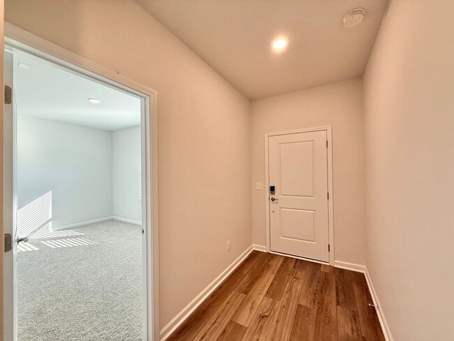 Building Photo - Stunning New Construction 4BD, 3.5BA Apex Townhome with a 2-Car Garage in a Prime Location Near T...