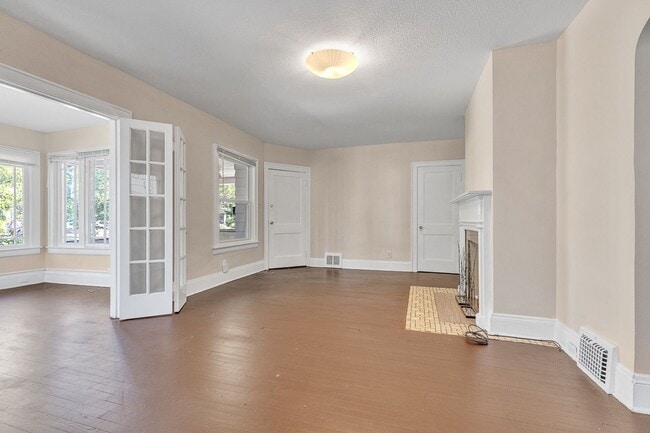 Foto del edificio - 3250 Berkshire Rd