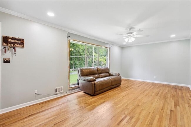 Building Photo - 2985 Dodson Dr