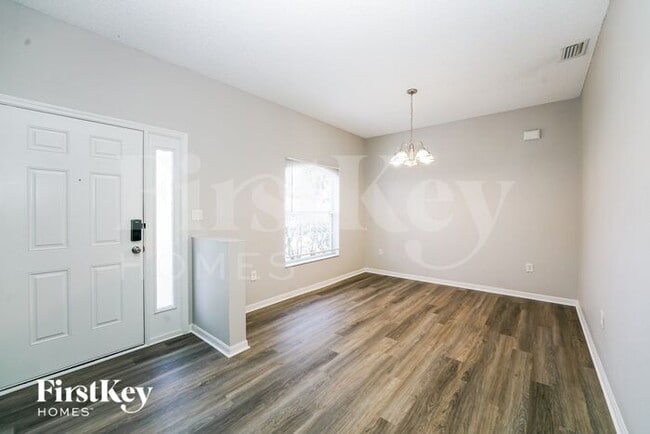 Building Photo - 4423 Ponds Dr