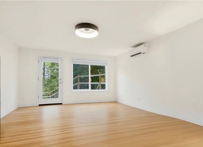 Building Photo - 4017 251st Way NE