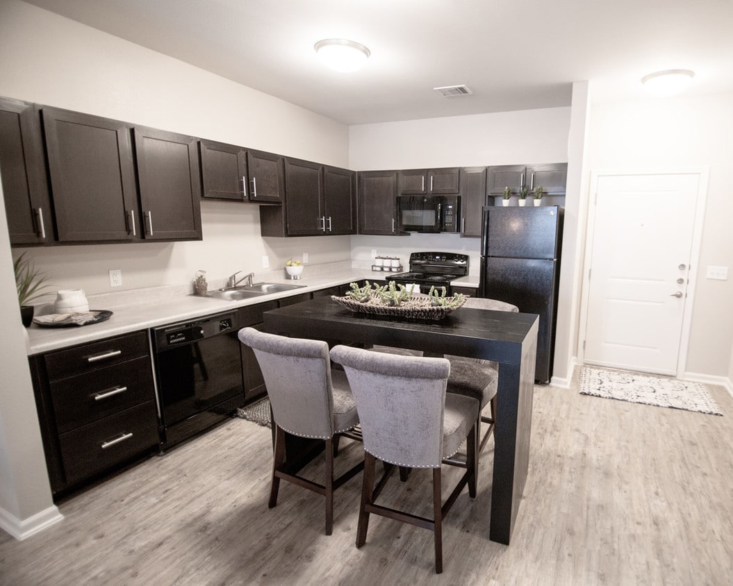 Goodnight Commons 2022 E Slaughter Ln Austin, TX