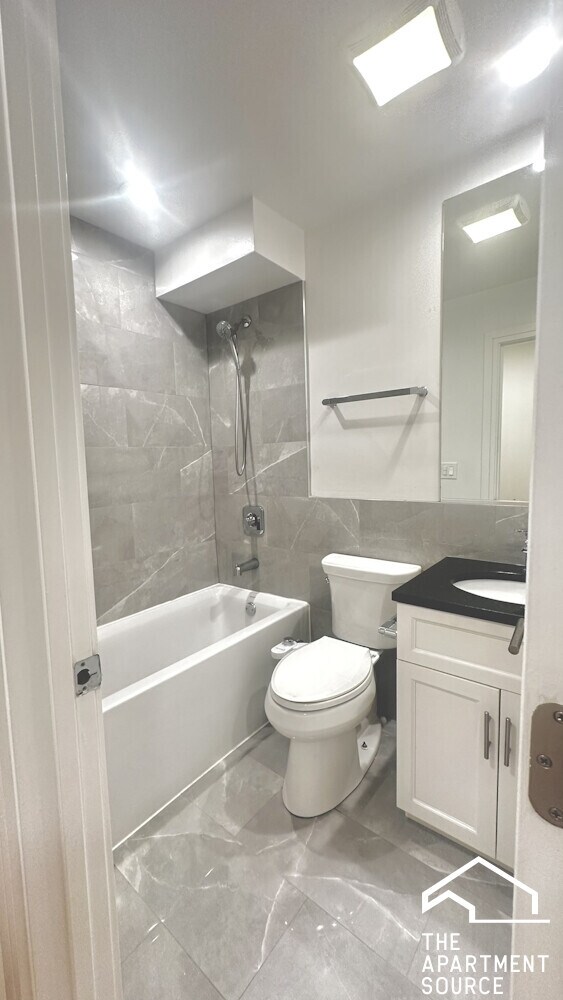 Foto del edificio - 6954 N Sheridan Rd