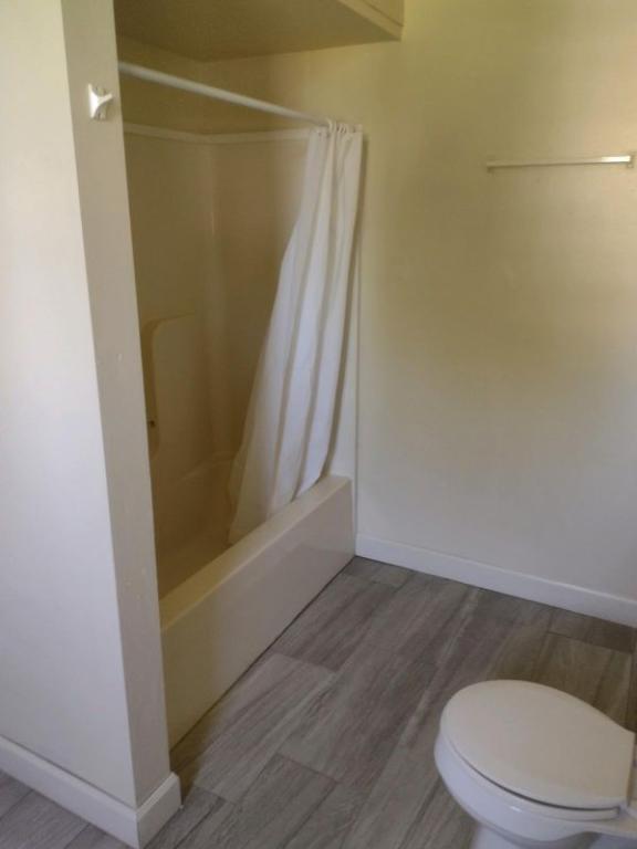 Foto del edificio - 120 Brown St