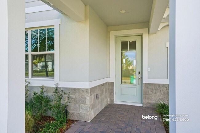 Building Photo - 14114 SW Surina St