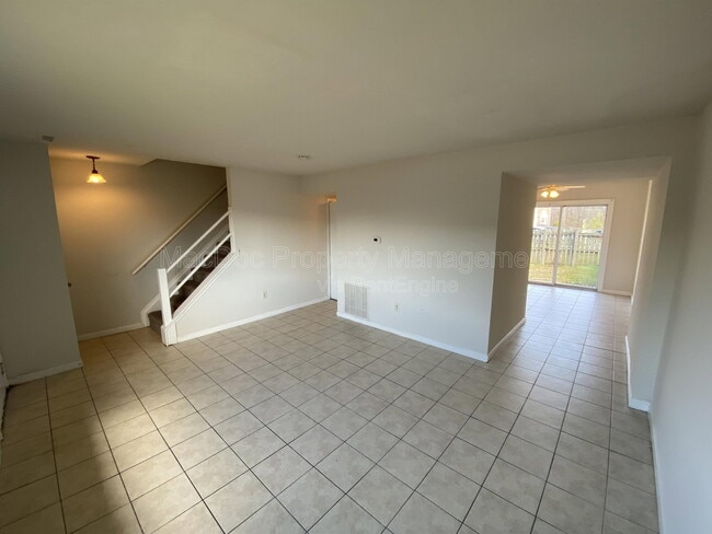 Building Photo - 623 Anvil Rd