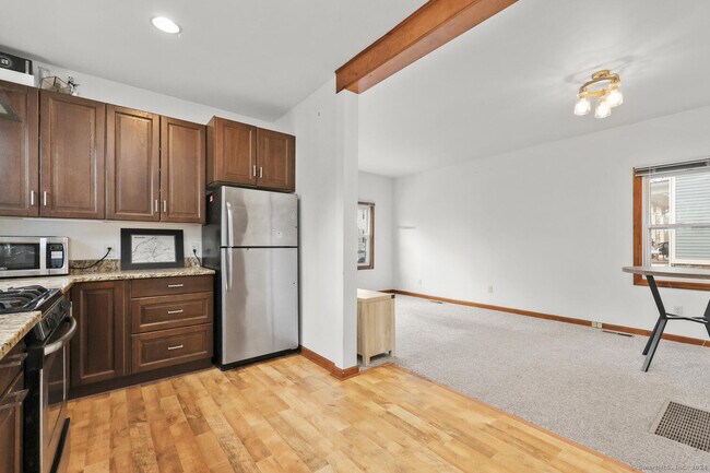 Foto del edificio - 33 Central Ave