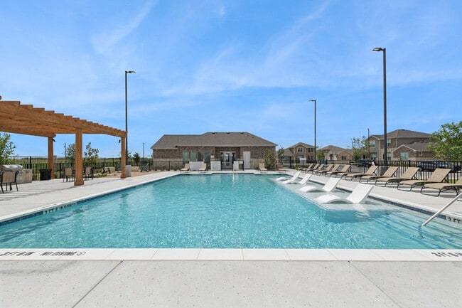Cottages at Lindsey Place apartments — community photo - Cottages at Lindsey Place