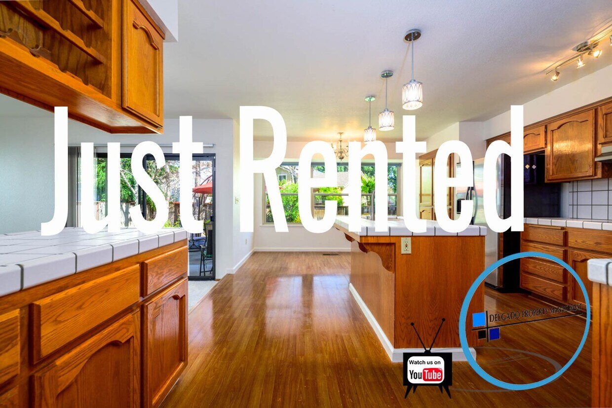 Foto principal - Oakwood Drive 3bd on corner lot with great...