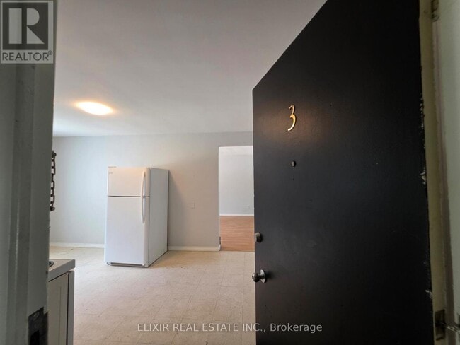 Building Photo - 362 Grey St