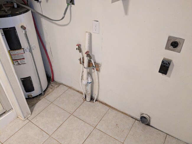 Foto del edificio - 724 N Eastern Ave