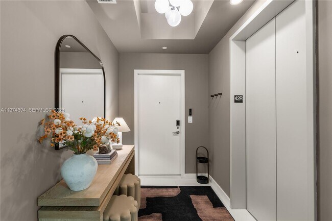 Foto del edificio - 851 NE 1st Ave