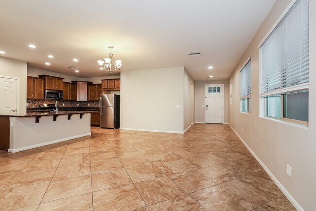Foto del edificio - 15137 W Alexandria Way