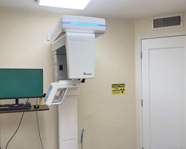 Foto del edificio - 333 E 34th St