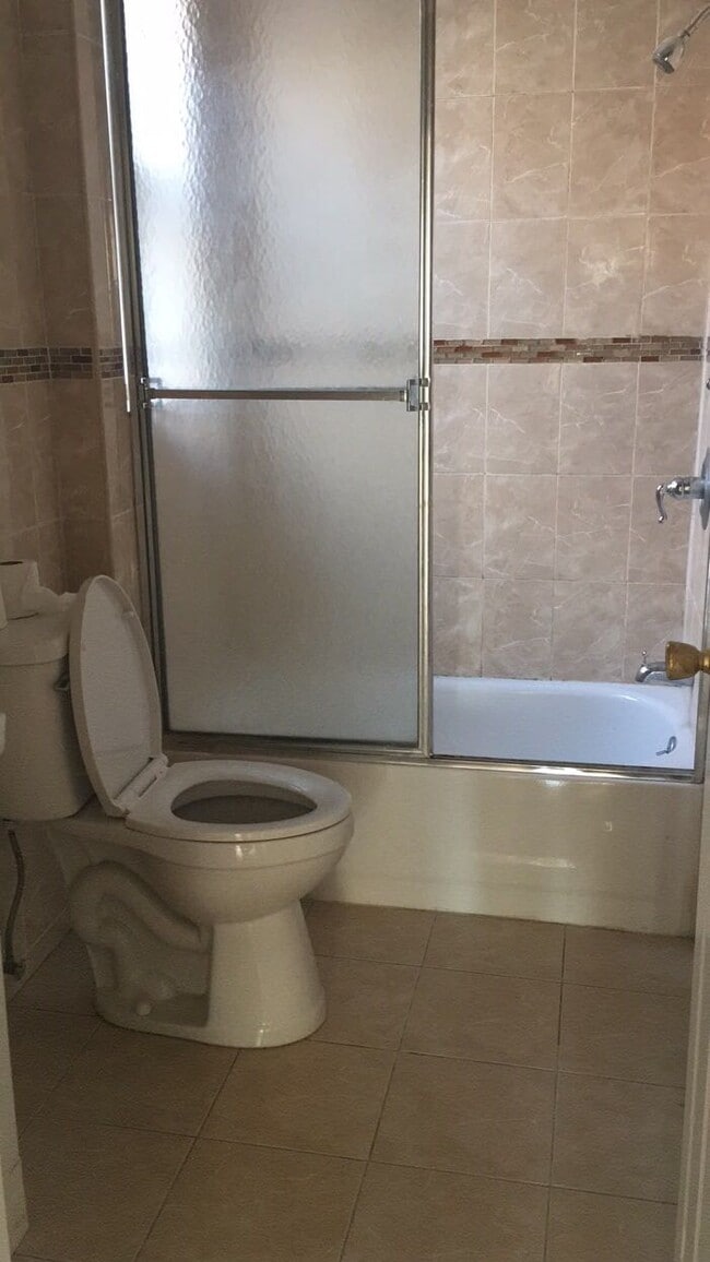 Bathroom - 4355 160th St