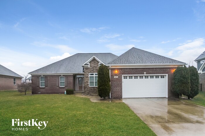 Primary Photo - 1077 Forest Glen Dr