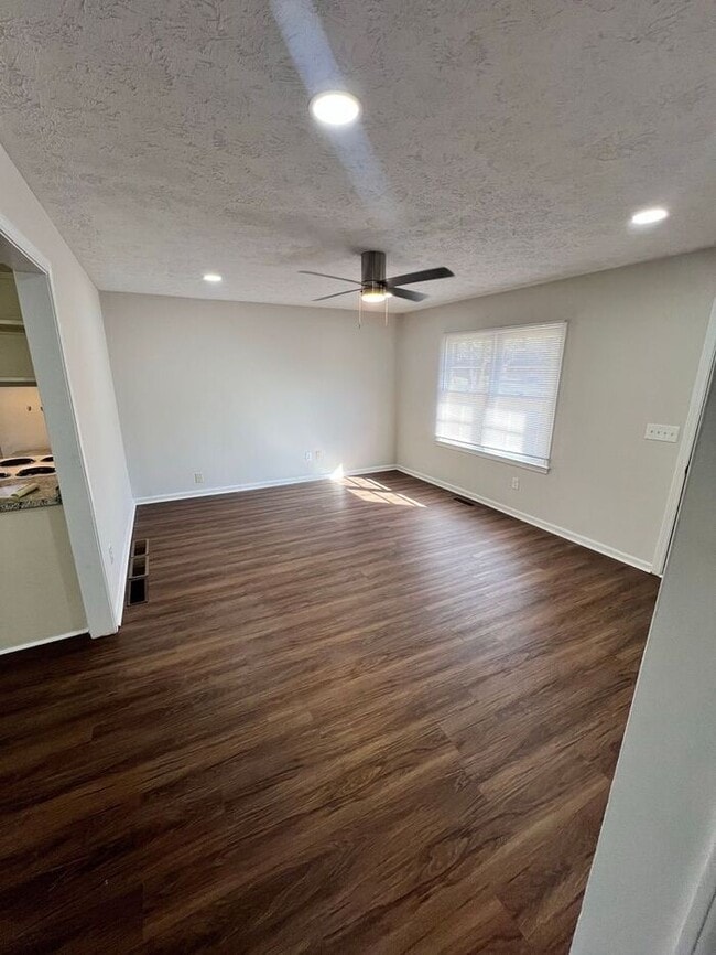 Foto del edificio - Available now!!! 3 bedroom 2 bath in Lilburn