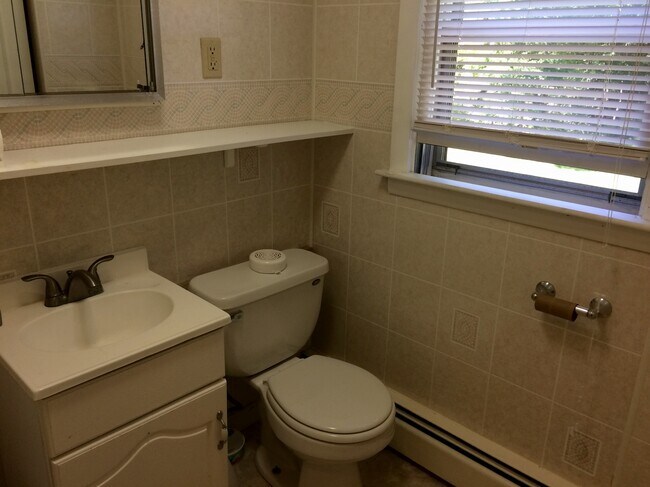 Foto del edificio - 12 Griffin Rd