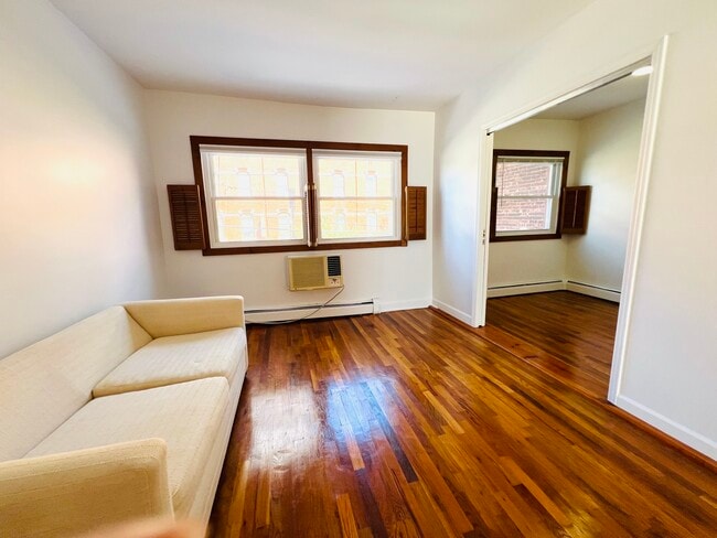 Foto del edificio - 359 Grove St