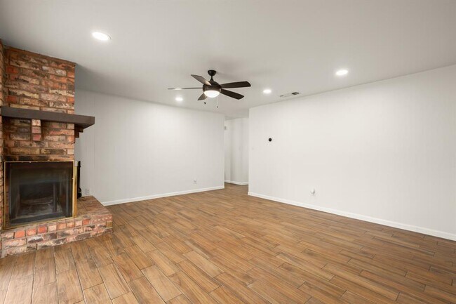 Foto del edificio - 2802 Nordham Dr