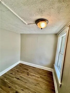 Foto del edificio - 89 N Main St