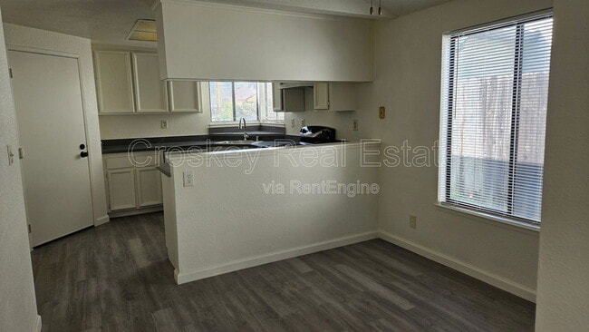 Foto del edificio - 29500 Chance St