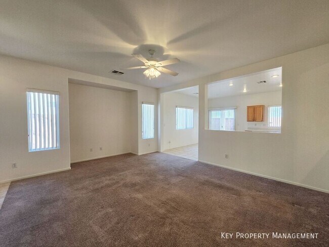 Foto del edificio - 184 Mt Earl Ave