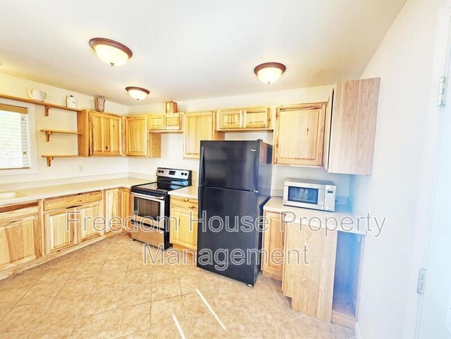 Building Photo - 5821 S Keomah St