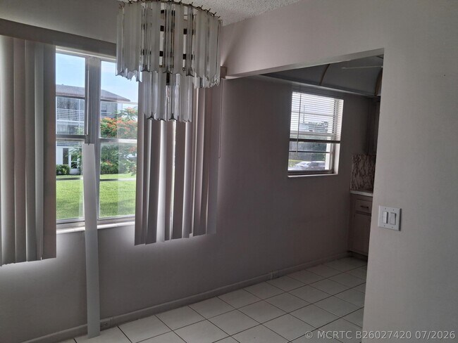 Foto del edificio - 445 Fanshaw N