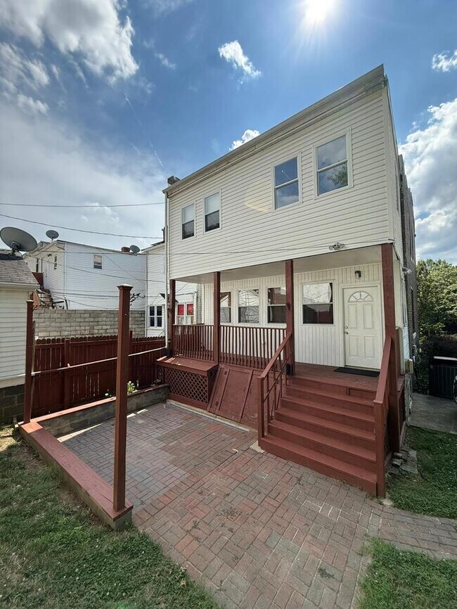 Foto del edificio - 4627 Georgia Ave NW