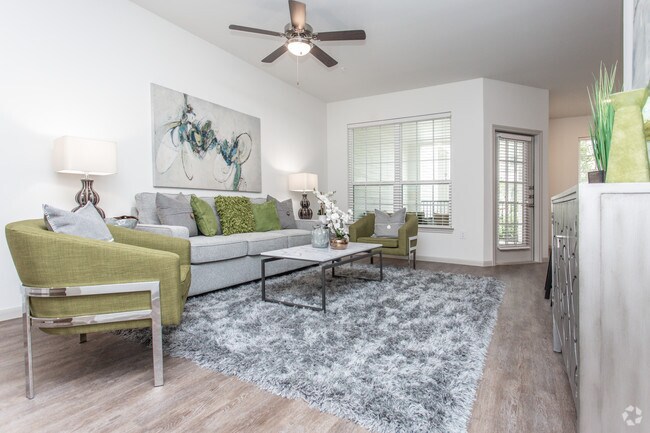 2 Hab, Sala de estar - Stonegrove Fall Creek