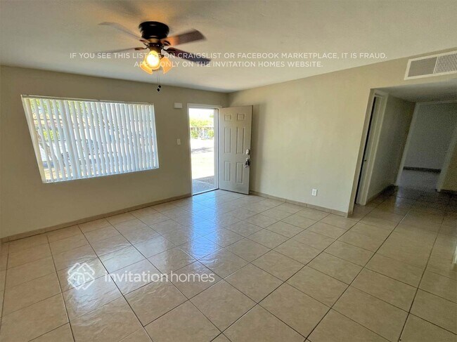 Foto del edificio - 2107 W San Miguel Ave