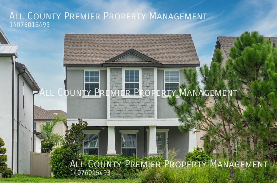 Photo - 2071 White Feather Loop-