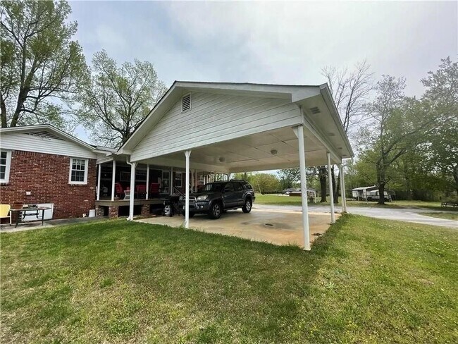 Foto del edificio - 3633 Loganville Hwy SW