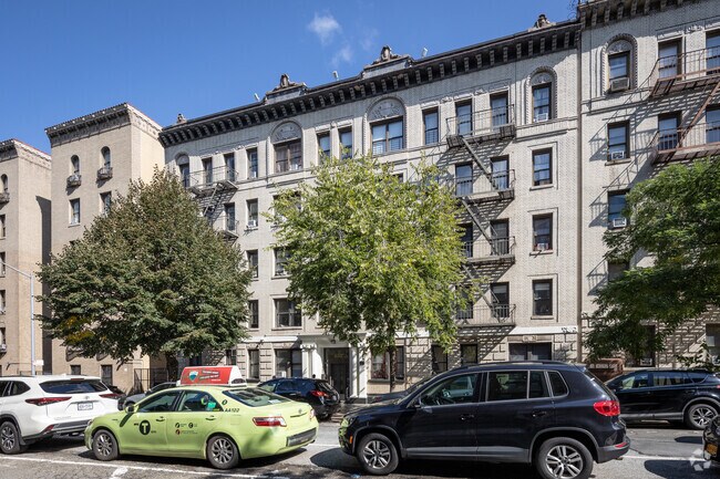 Building Photo - 635-637 W 170th St